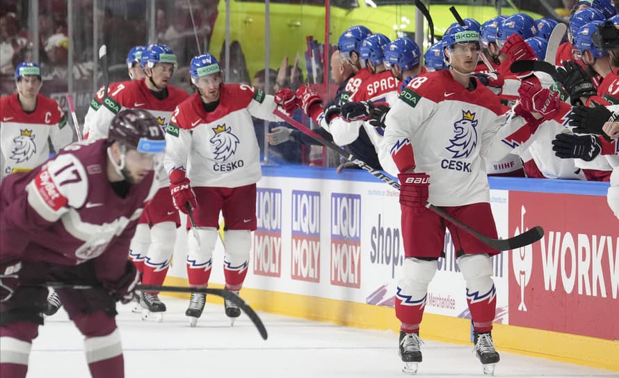 Českí hokejisti sa po dvoch dňoch voľna vrátia na majstrovstvá sveta do hry, dnes od 15.20 h v Rige nastúpia proti nováčikovi elitnej ...