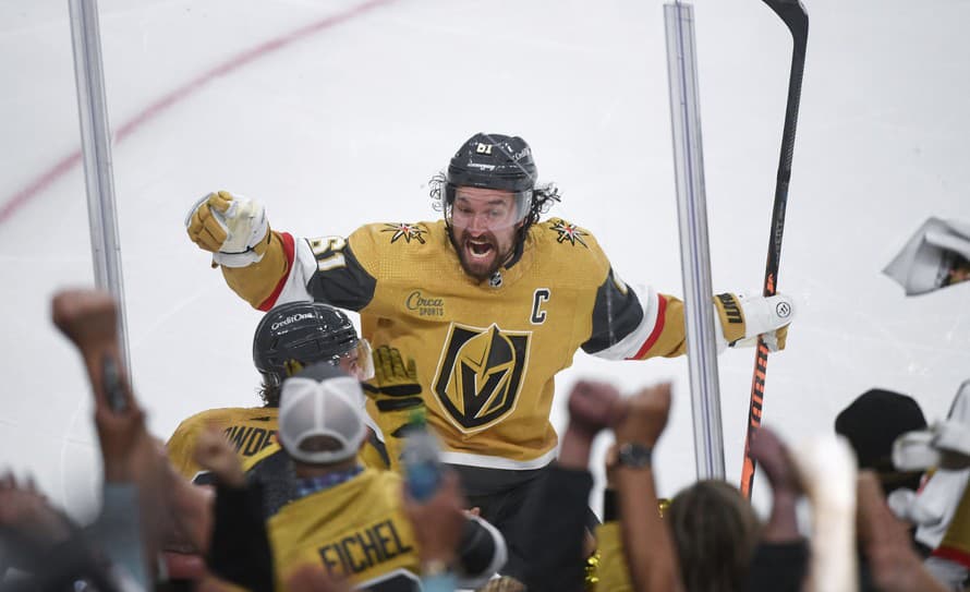 Hokejisti Vegas Golden Knights vyhrali v noci na sobotu v prvom zápase semifinále play off NHL nad Dallasom Stars 4:3 pp. 