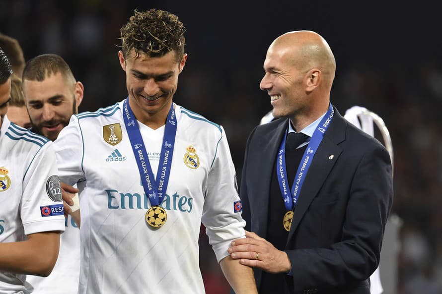 Lukratívna ponuka z futbalovej exotiky. Legendárny Zidane sa môže stať opäť trénerom Cristiana Ronalda. 