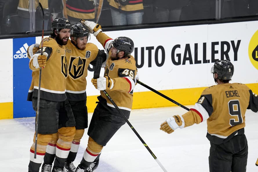 Hokejisti Vegas Golden Knights sa ujali vedenia vo finálovej sérii play off NHL. V noci na nedeľu zdolali v úvodnom zápase Floridu Panthers ...