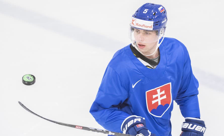 Slovenský hokejový reprezentant Šimon Nemec (19) sa dostal do All Star tímu najväčších nádejí AHL 2022/2023.