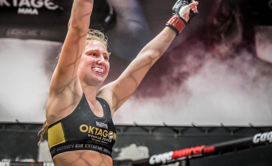 Lucia Szabová je jedna z najlepších MMA zápasníčok, ktorej cestu do klietky po materskej dovolenke mapuje Oktagon v dokumente „Cesta ...