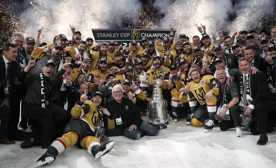 Hokejisti Vegas Golden Knights získali prvýkrát v histórii Stanleyho pohár. V piatom dueli finále play off NHL zvíťazili v noci na stredu ...