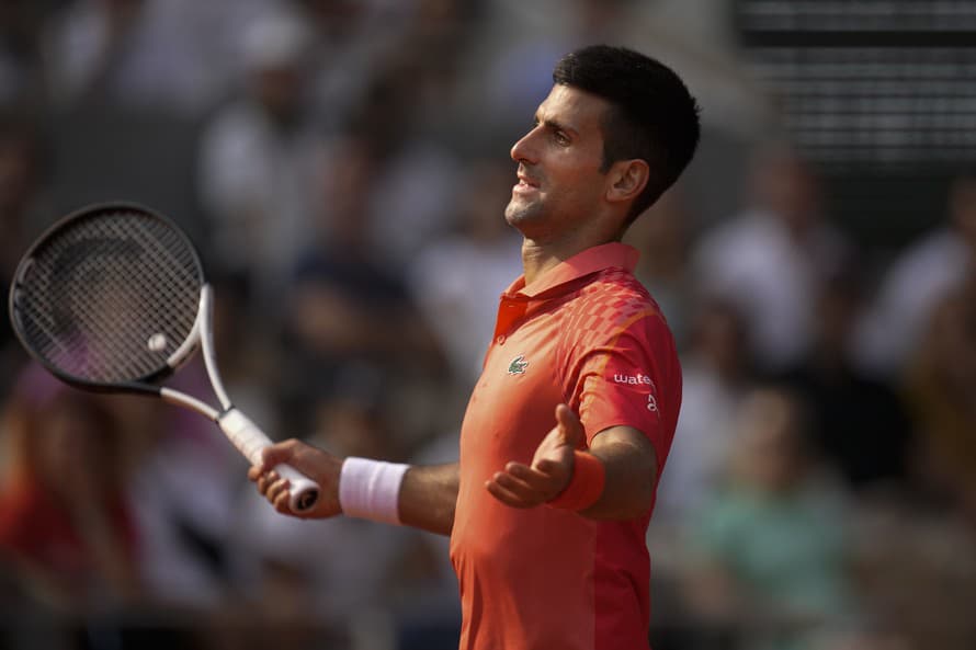 Srbský tenista Novak Djokovič (36) získal na Roland Garros rekordnú 23. grandslamovú trofej. Brit Ben Bramble ale tvrdí, že napriek tomu ...