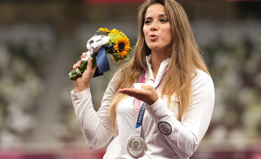 Účastníčka olympijských hier v Tokiu a zároveň držiteľka striebornej medaily v hode oštepom Poľka Maria Andrejczyková (27) ponúkla do ...