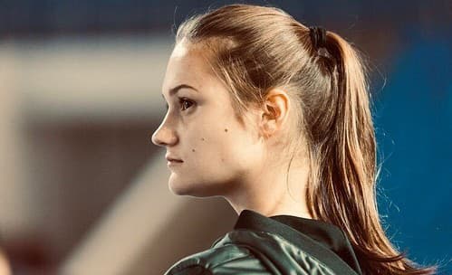 Jediná správa jej úplne zmenila život! Talentovaná Liv Süchtingová patrí medzi najväčšie športové nádeje v Nemecku. Sľubne rozbehnutú ...