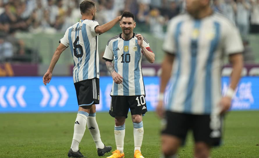 Ďalší prepis štatistík! Lionel Messi (35) najrýchlejším gólom vo svojej kariére pomohol futbalistom Argentíny k víťazstvu 2:0 nad ...