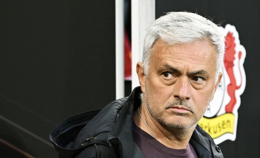 Typický Mourinho! Chýrny portugalský tréner svojsky zareagoval na trest, ktorý mu vymerala disciplinárna komisia UEFA za vulgárne slovné ...