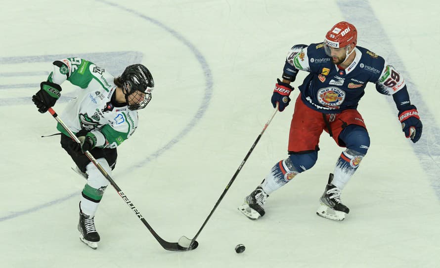 Slovenský hokejový útočník Martin Mišiak sa stal jednotkou draftu do kanadských juniorských súťaží CHL. Siahol po ňom klub Erie Otters, ...