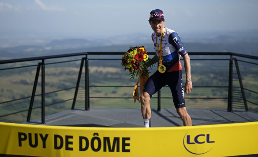 Kanadský cyklista Michael Woods (36) triumfoval v nedeľnej deviatej etape 110. ročníka Tour de France.