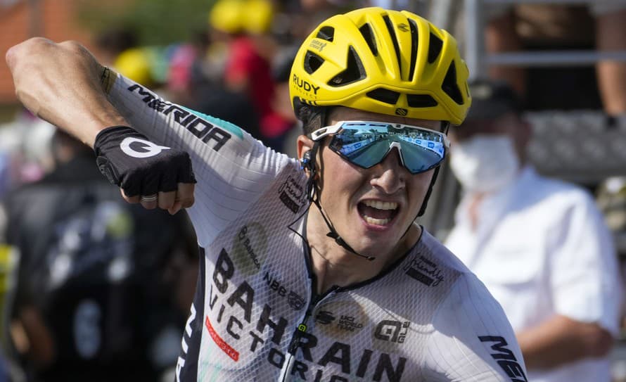 Španielsky cyklista Pello Bilbao triumfoval v utorkovej desiatej etape 110. ročníka Tour de France. 