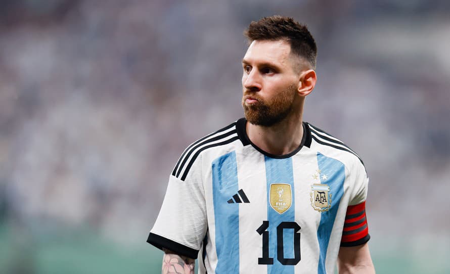 Takto by sa novej pôde zrejme uviesť nechcel... Hviezdny argentínsky futbalista Lionel Messi je v USA iba niekoľko dní, no už takmer ...