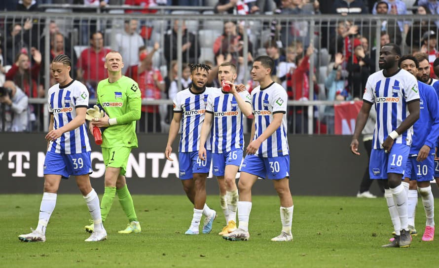 Hráča nemeckého futbalového klubu Hertha Berlín vyšetruje rakúska polícia v súvislosti s incidentom počas predsezónnej prípravy. 