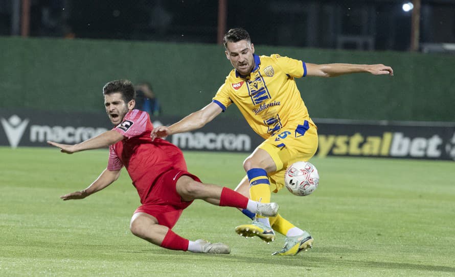 Futbalisti Dunajskej Stredy nastúpili v odvete 1. predkola Európskej konferenčnej ligy v Gori proti domácemu FC Dila. Súboj sme vám prinesili ...