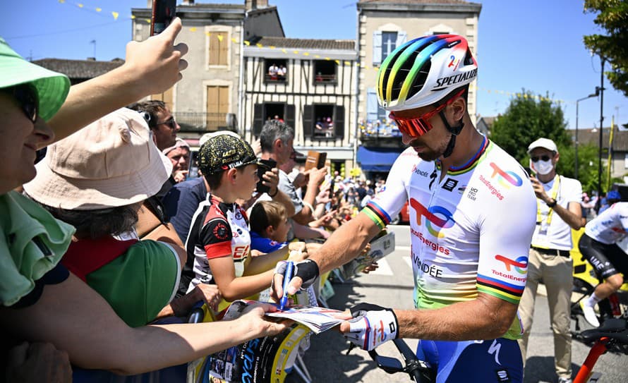 Dvanásť ročníkov, dvanásť etapových triumfov a sedem víťazstiev v bodovacej súťaži. To všetko zdobí kariéru fenomenálneho slovenského ...