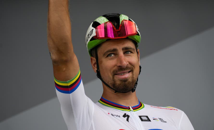 Nevyhral žiadnu etapu a nezískal ani zelený dres. Napriek tomu si v cieli užíval. Slovenský cyklista Peter Sagan (33) má za sebou svoju ...