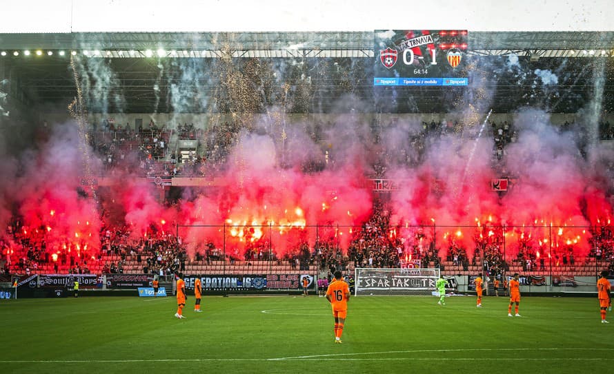 Bodku za oslavami storočnice Spartaka Trnava dal sobotný sviatok na Štadióne Antona Malatinského, ktorého vyvrcholením bol duel domácich ...