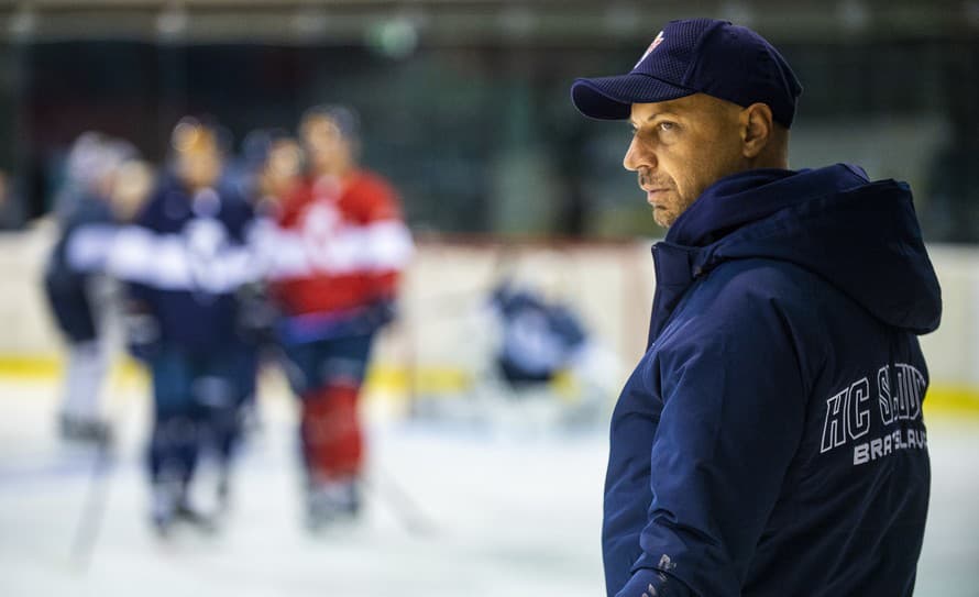 Hokejisti HC Slovan Bratislava v stredu odštartovali hlavnú fázu prípravy na novú sezónu. Slovan počas nej odohrá okrem domácich stretnutí ...