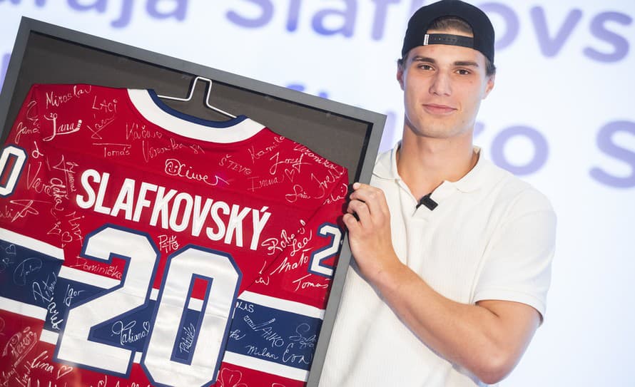 Juraj Slafkovský sa chce po zranení pevnejšie uchytiť v zámorskej NHL. Slovenský hokejista si v polovici januára v zápase proti New Yorku ...