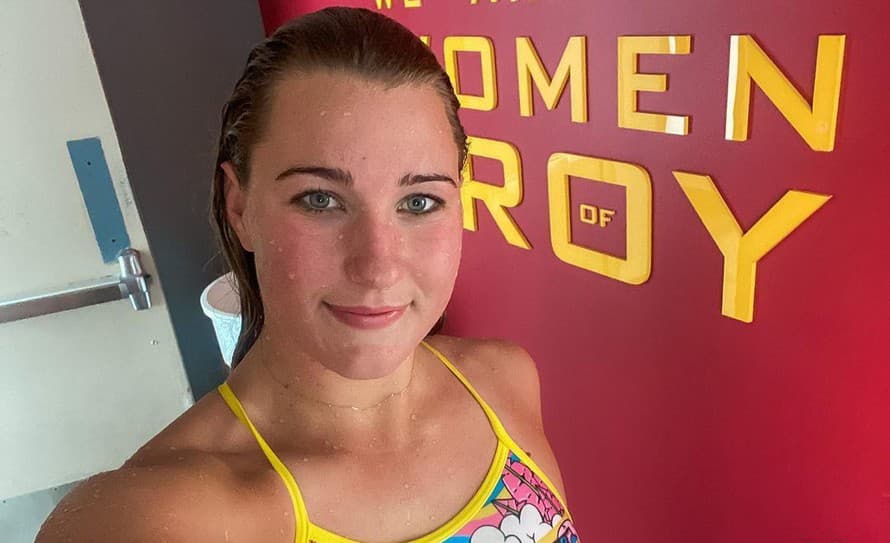 Austrálska vodnopólová reprezentantka Tilly Kearnsová (22) potvrdila, že vodné pólo je jedným z najtvrdších športov.