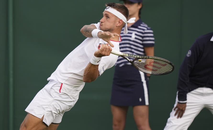 Slovenský tenista Alex Molčan (25) postúpil do 2. kola dvojhry na antukovom turnaji ATP v Kitzbüheli.