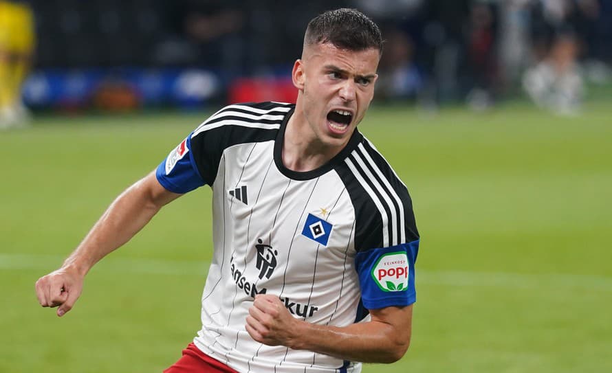 Slovenský futbalista László Bénes (25) strelil v nedeľňajšom zápase 2. kola druhej nemeckej bundesligy nádherný gól z priameho kopu a ...