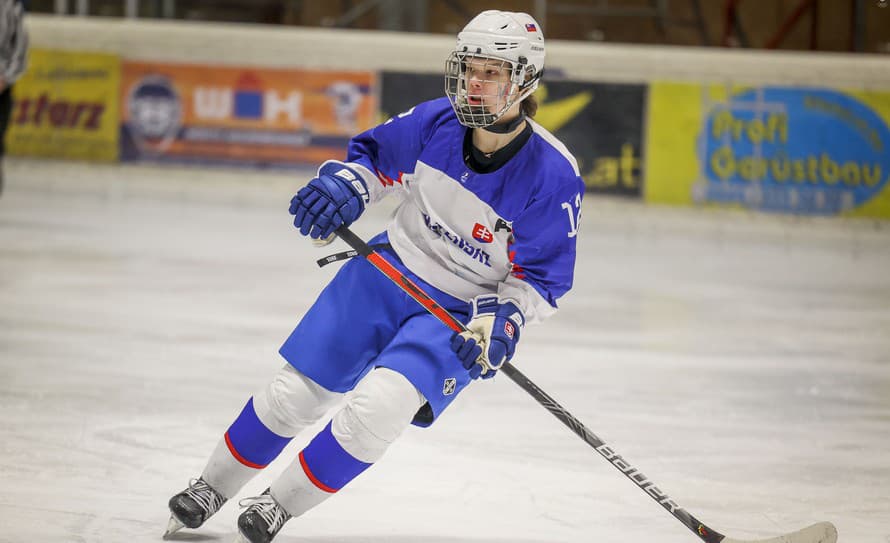 Slovenská ženská hokejová reprezentácia má za sebou prípravu pred blížiacimi sa súbojmi v  A-skupine I. divízie MS v čínskom Šen-čene.