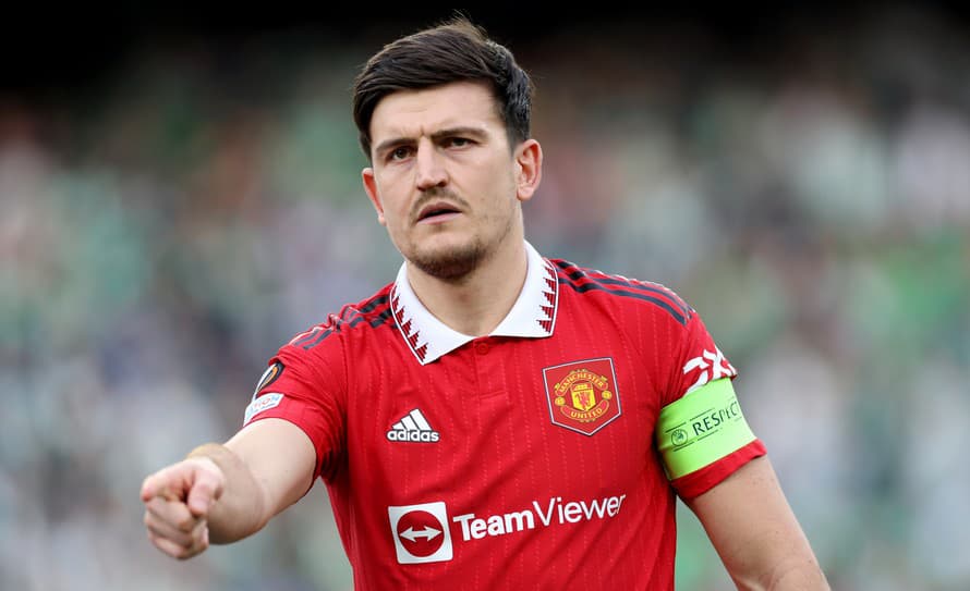 Anglický futbalista Harry Maguire neprestúpi z Manchestru United do londýnskeho West Hamu. 