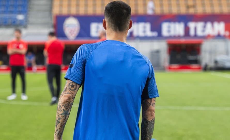 Problémy na futbalovom dôchodku. Bývalý slovenský reprezentant Marek Hamšík (36) v pondelok ráno vypovedal na polícii v Banskej Bystrici, ...