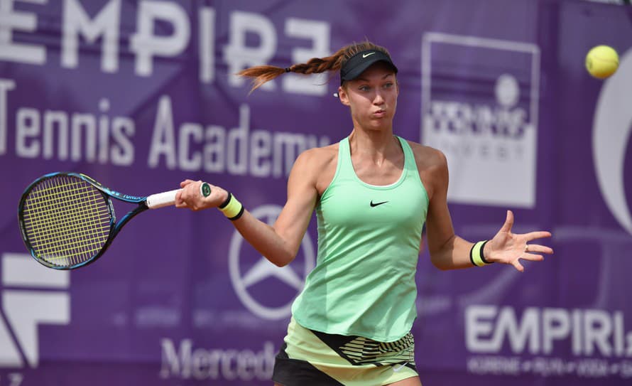 Slovenská tenistka Tereza Mihalíková spolu s Číňankou Sü I-fan nepostúpili do štvrťfinále štvorhry na turnaji WTA v Clevelande.