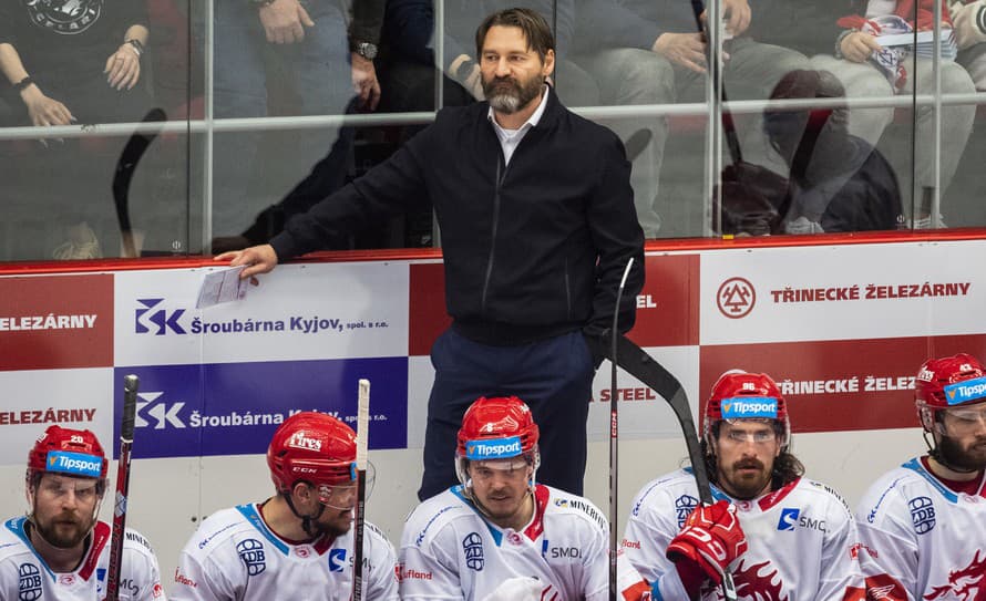 Český hokejový majster HC Oceláři Třinec obsadil na 76. ročníku turnaja Tatranský pohár v Poprade predposledné tretie miesto, no hlavný ...