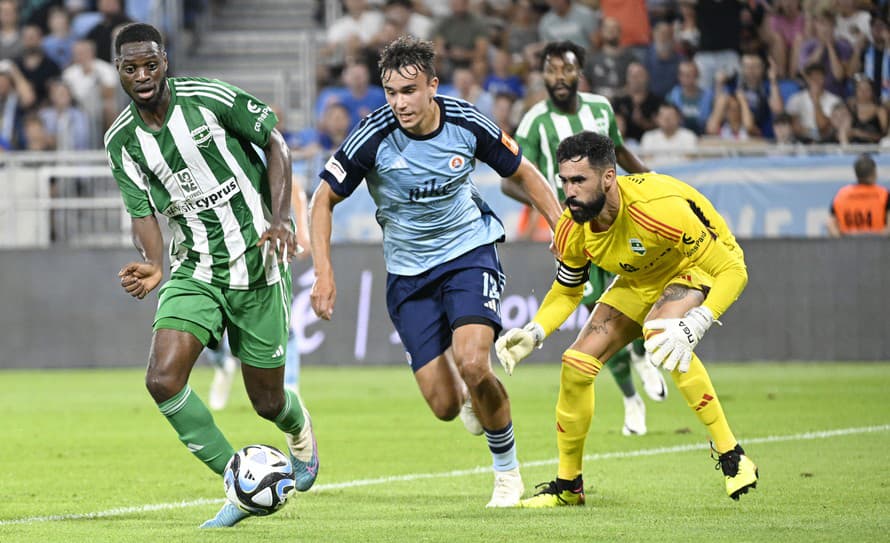 Futbalisti Slovana Bratislava zdolali v úvodnom stretnutí play off Európskej ligy cyperský Aris Limassol 2:1. Góly belasých strelili ...