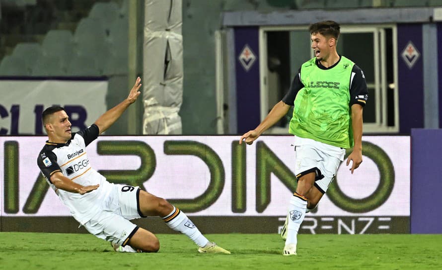 Futbalisti US Lecce remizovali v 2. kole Serie A na ihrisku AC Fiorentina 2:2.