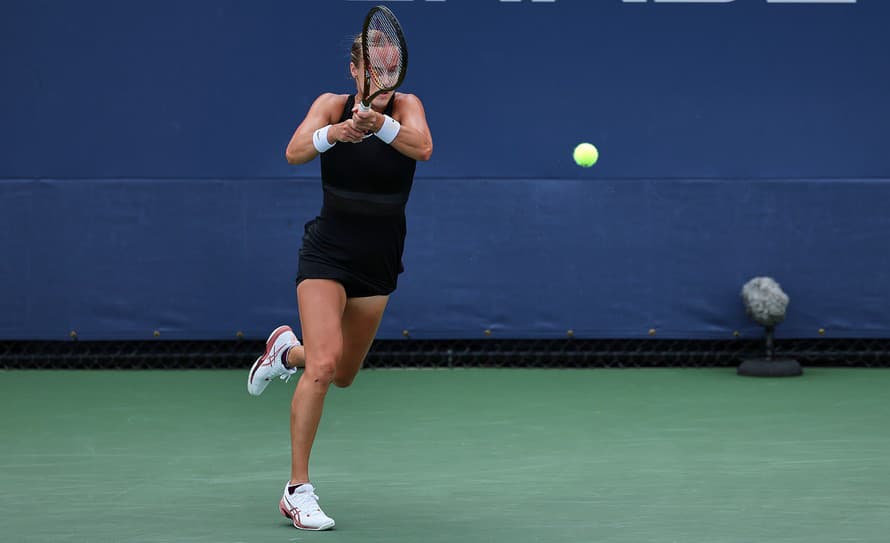 Slovenská tenistka Anna Karolína Schmiedlová sa prebojovala už do 3. kola dvojhry na grandslamovom turnaji US Open.