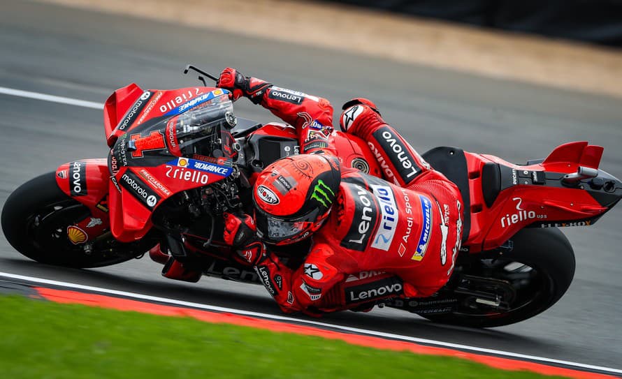 Španielsky motocyklový jazdec Aleix Espargaro sa stal víťazom nedeľnej Veľkej ceny Katalánska v kategórii MotoGP. 
