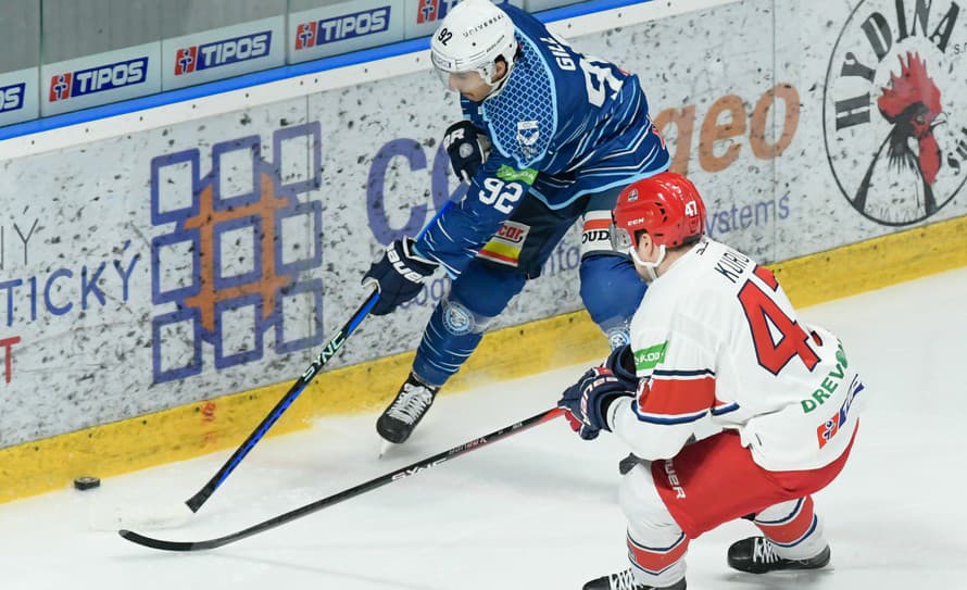Fín Hannu Kuru zamieril z Liptovského Mikuláša do tímu nováčika najvyššej slovenskej hokejovej súťaže HC 19 Humenné. Klub informoval ...