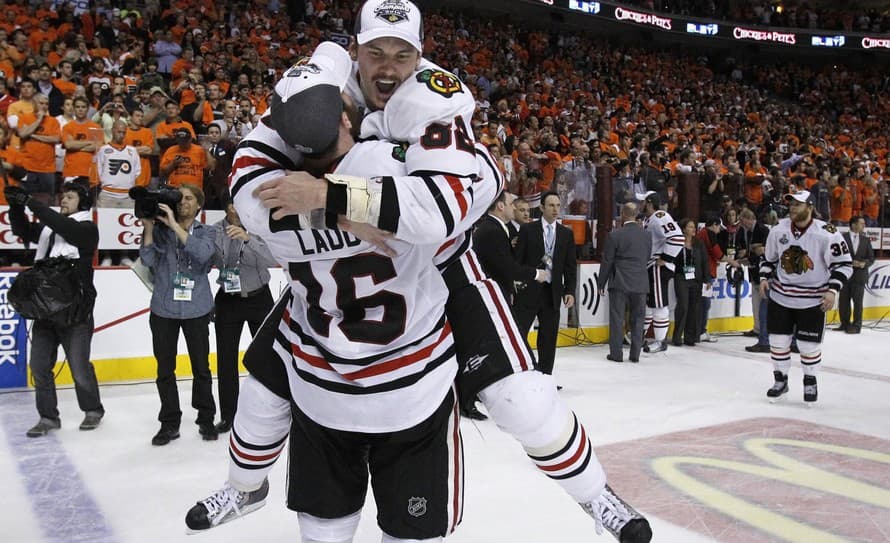 Kanadský hokejista Andrew Ladd ukončil kariéru v NHL. Tridsaťsedemročný útočník strávil v zámorskej profilige 16 sezón, počas ktorých ...