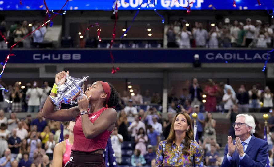 Po Serene Williamsovej a Tracy Austinovej sa Američania dočkali tretej víťazky tenisového US Open v tínedžerskom veku. Cori Gauffová ...