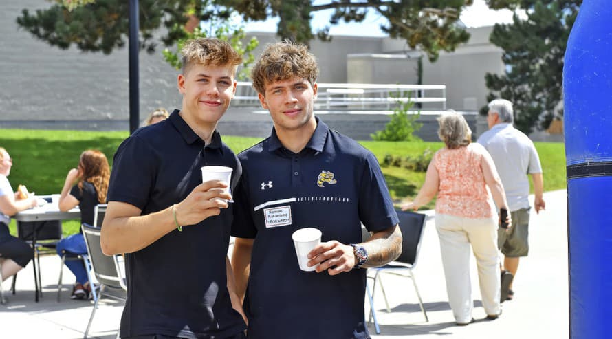 Má pred sebou zaujímavú výzvu! Reč je o talentovanom útočníkovi Romanovi Kukumbergovi ml. (18), ktorého čaká v tomto ročníku premiérová ...