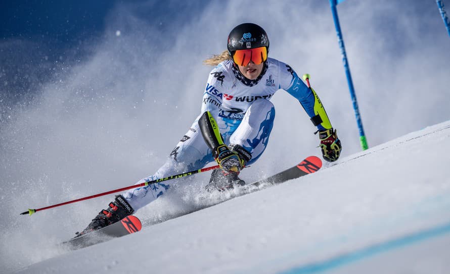 Krutá rana osudu! Americká lyžiarka Nina O'Brienová (25) si opätovne zlomila ľavú nohu a vynechá celú nadchádzajúcu sezónu vo Svetovom ...