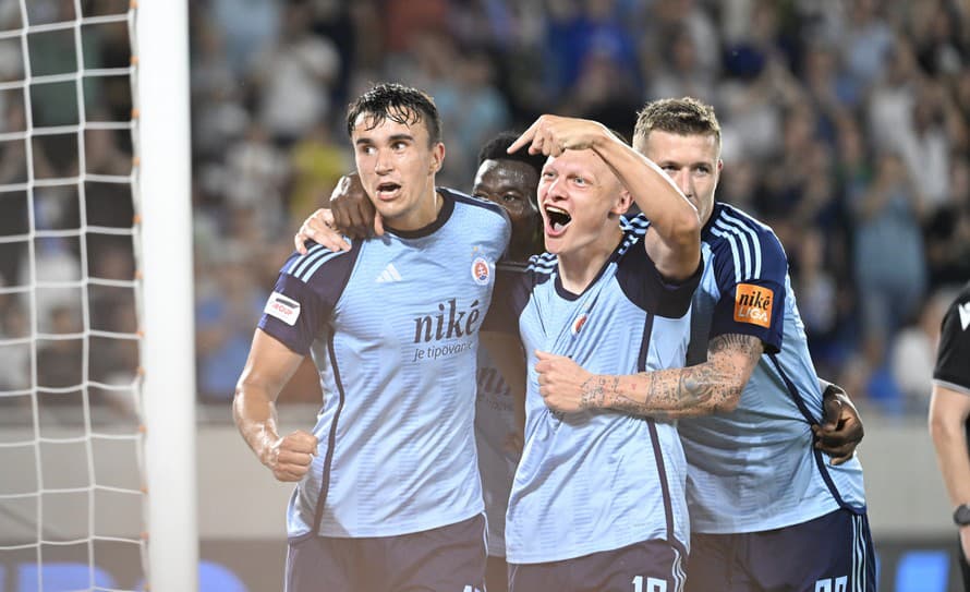 Futbalisti ŠK Slovan Bratislava odštartujú vo štvrtok skupinovú fázu Európskej konferenčnej ligy tretíkrát v klubovej histórii domácim ...