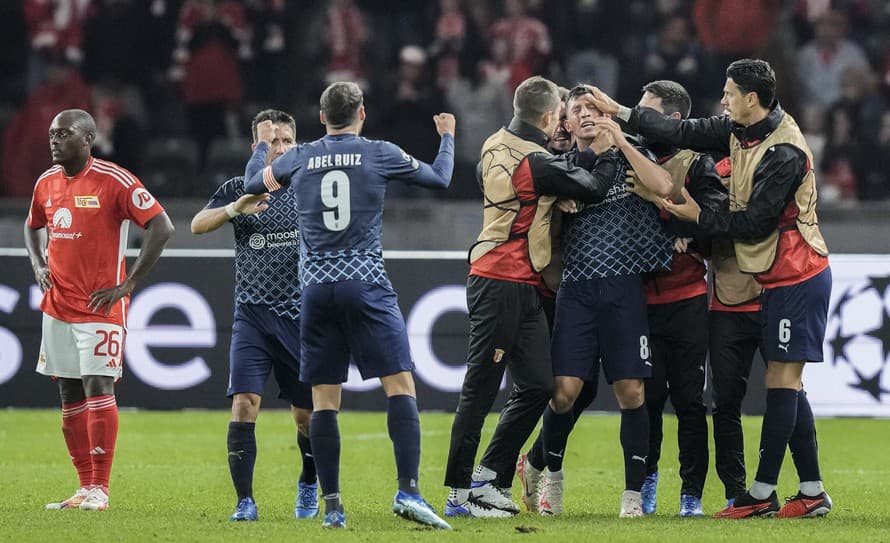 Futbalisti SC Braga dokázali otočiť v utorkovom stretnutí C-skupiny Ligy majstrov na pôde Unionu Berlín z 0:2 na 3:2. 
