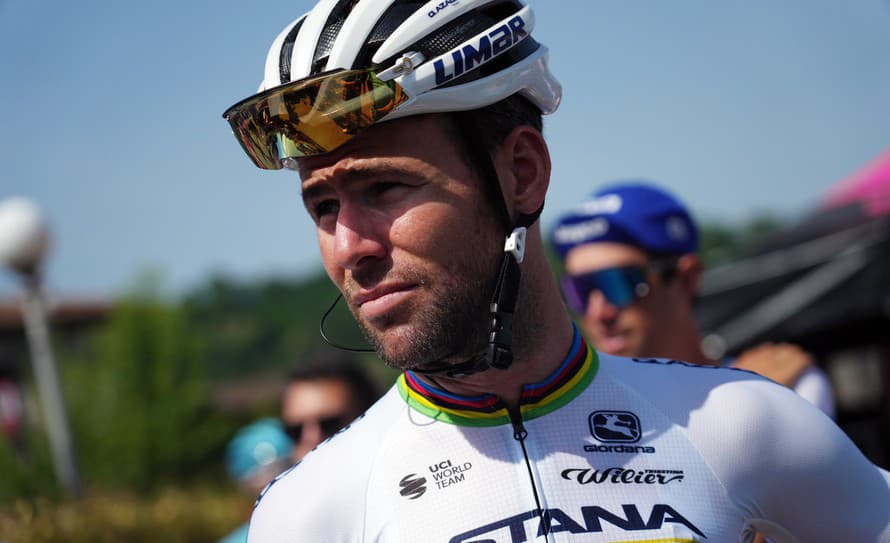 Britský cyklista Mark Cavendish ešte neukončí aktívnu kariéru. V stredu potvrdil, že v tíme Astana Kazachstan zotrvá ďalšiu jednu sezónu ...