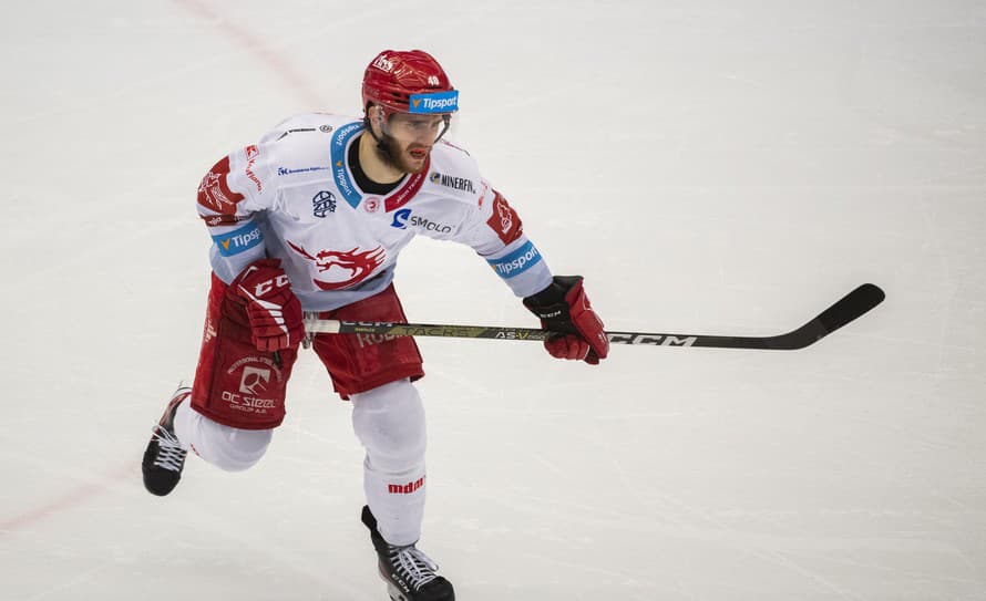  Slovenskí legionári Marko Daňo, Miloš Roman a Viliam Čacho sa gólmi podieľali na víťazstve hokejistov Třinca nad Karlovými Varmi 5:1 ...