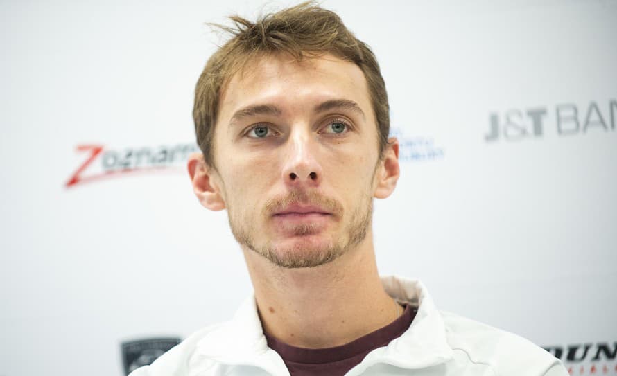 Slovenský tenista Lukáš Klein nepostúpil do semifinále dvojhry na bratislavskom challengeri Peugeot Slovak Open.