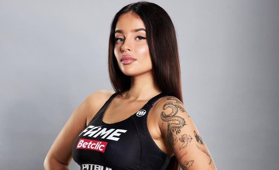 Povedali by ste na ňu, že sa v klietke bije so ženami? Poľka Agata Fak (23) absolvovala prvý zápas MMA 10. decembra 2022. Hneď v premiére ...