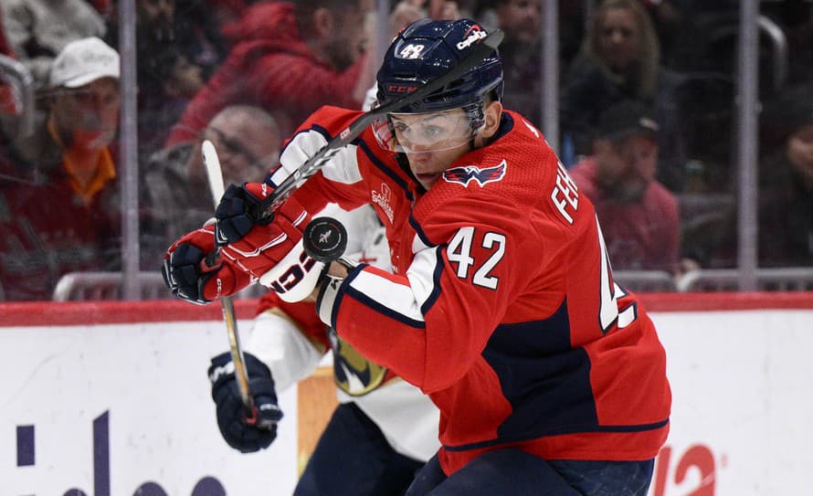 Nemal s ním zľutovanie. Slovenský hokejista Martin Fehérváry (24)potvrdil v zápase NHL proti New Jersey Devils, že patrí k obrancom, ...