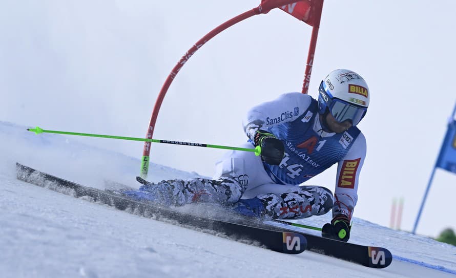 Organizátori zrušili nedeľný obrovský slalom Svetového pohára v rakúskom Söldene. Úvodné mužské preteky sezóny zastavili v 1. kole pre ...