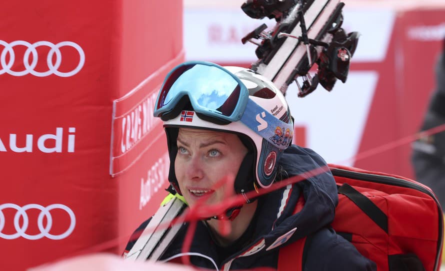 Medzinárodná biatlonová únia IBU bude rovnako ako lyžiarska federácia FIS uplatňovať od novej sezóny zákaz používania voskov s fluórom.