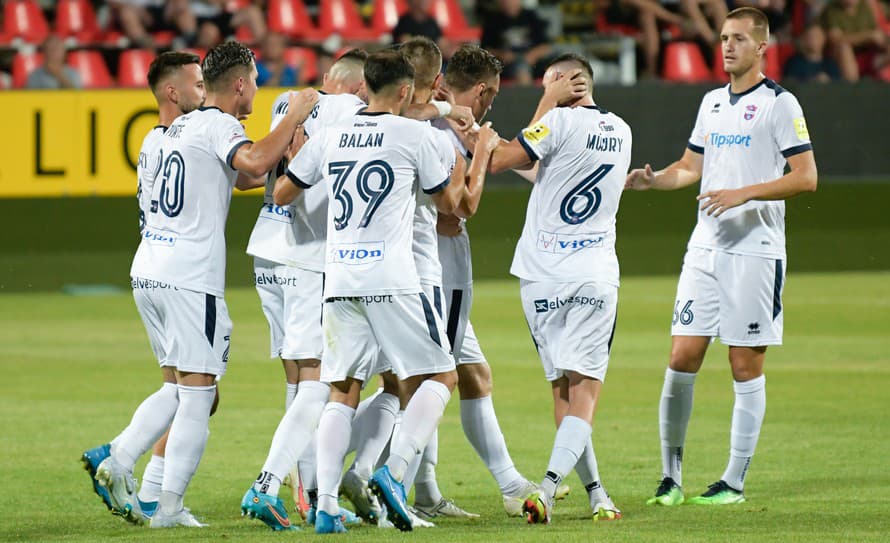 Futbalisti FK Železiarne Podbrezová postúpili do štvrťfinále Slovnaft Cupu. 